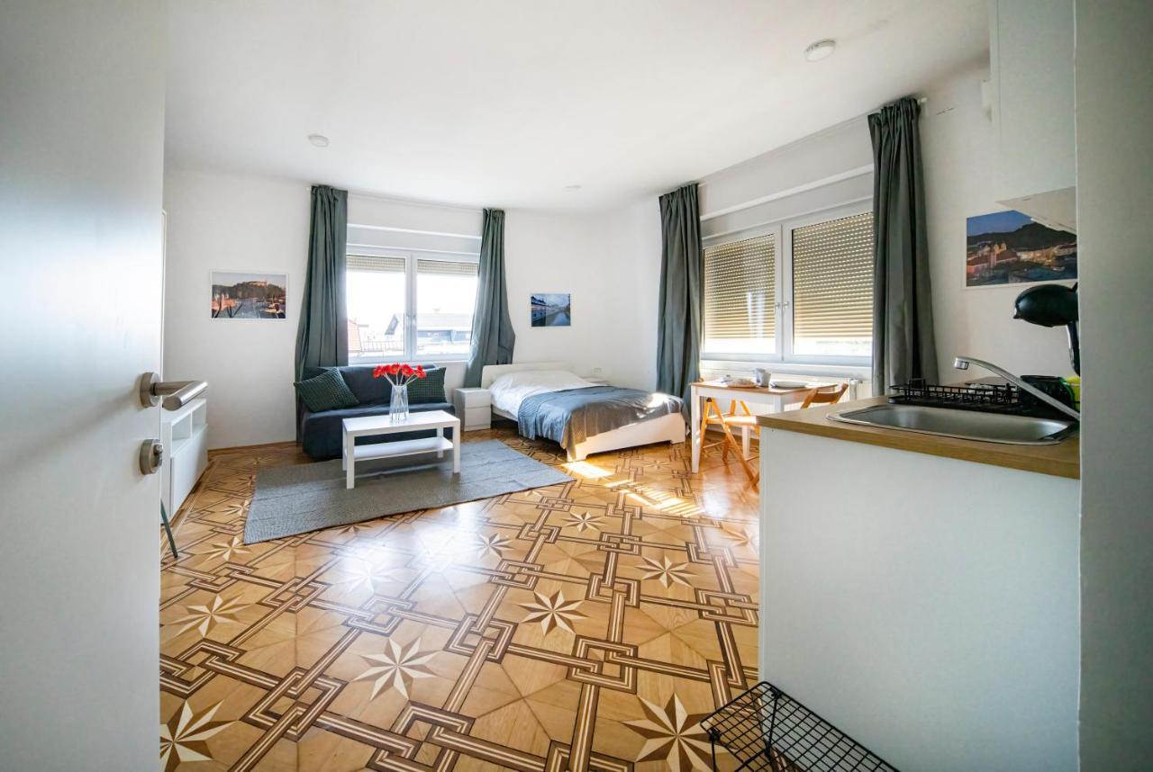 P & B Apartment Любляна Экстерьер фото