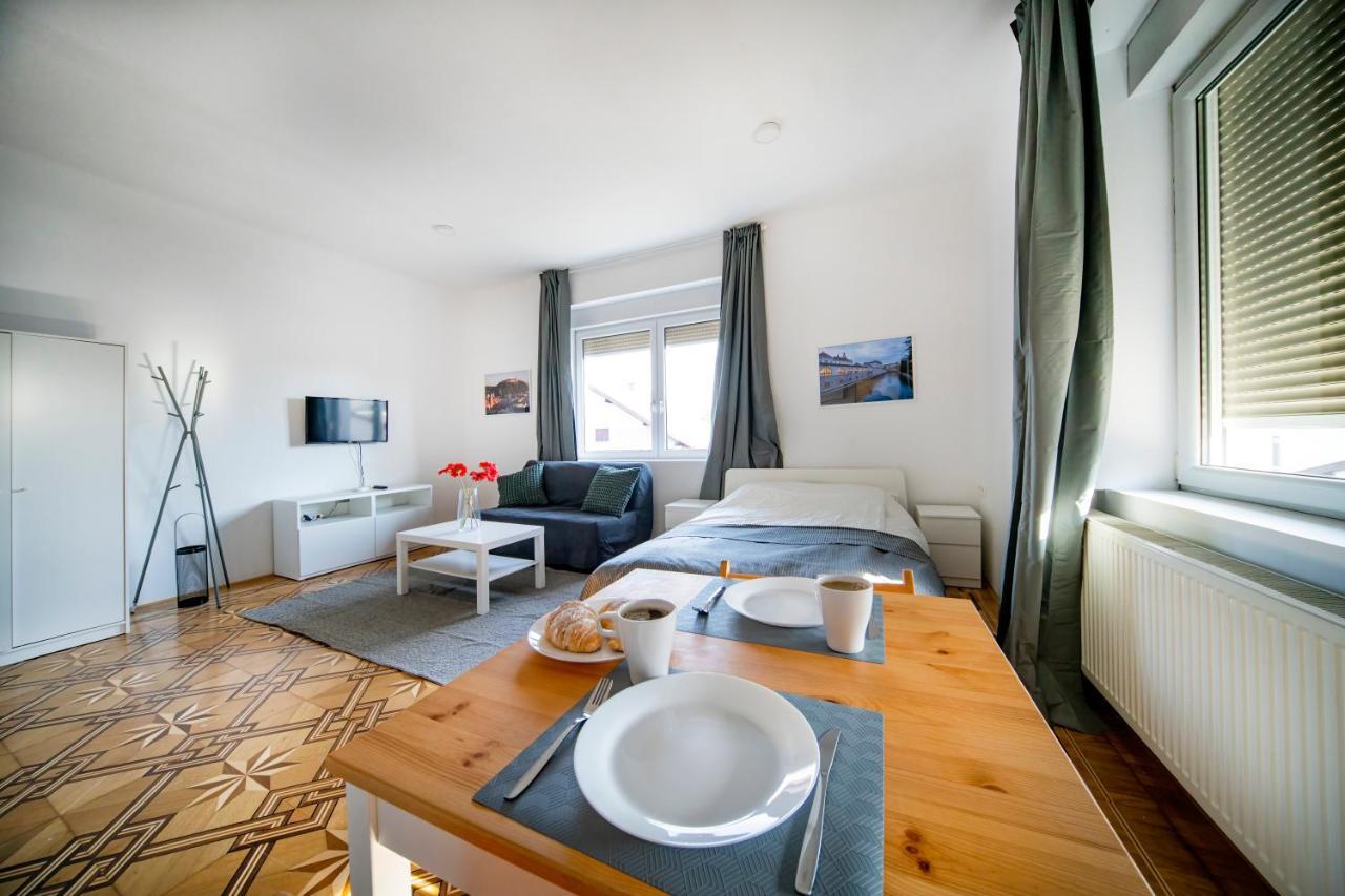 P & B Apartment Любляна Экстерьер фото