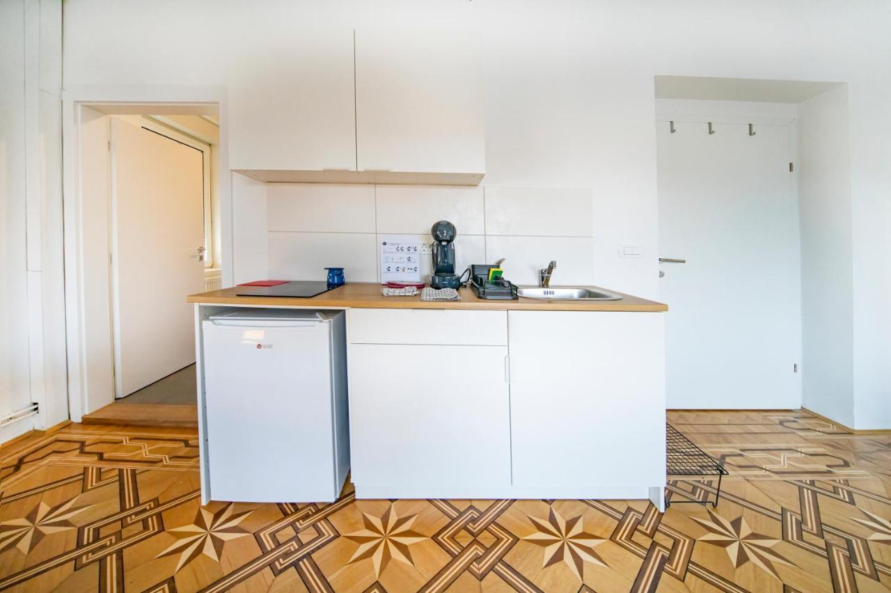 P & B Apartment Любляна Экстерьер фото