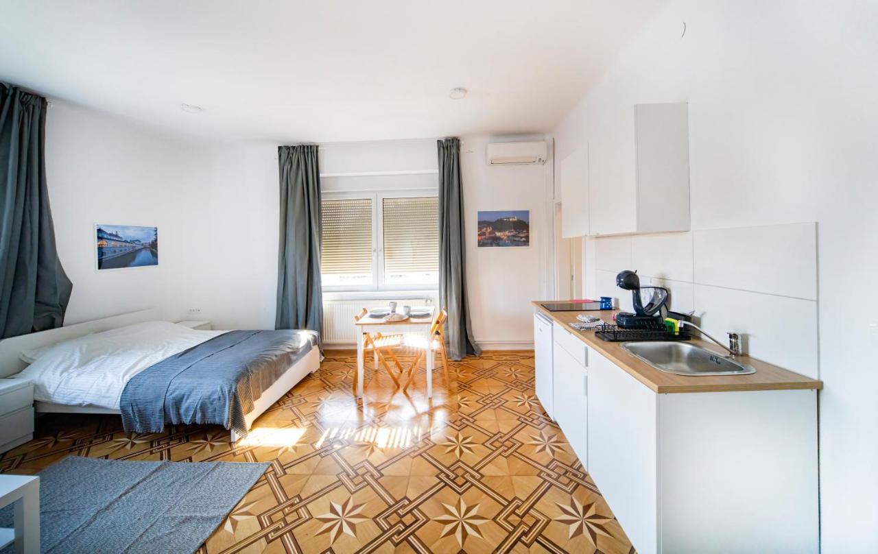 P & B Apartment Любляна Экстерьер фото