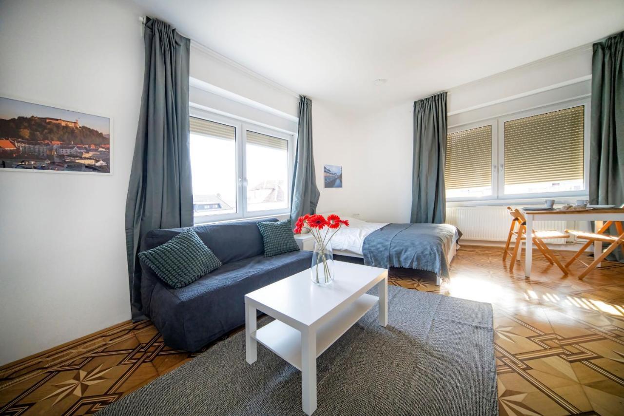 P & B Apartment Любляна Экстерьер фото