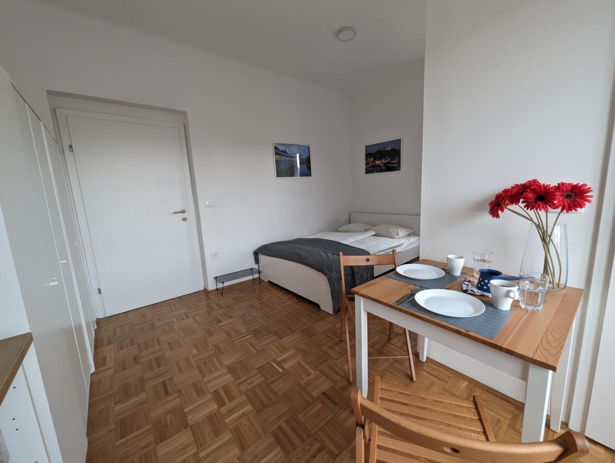 P & B Apartment Любляна Экстерьер фото